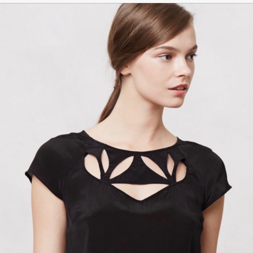 Anthropologie Maeve petal cut out tee